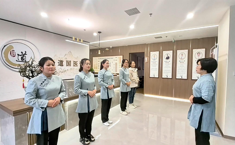 【经营】养生馆加盟店薪酬结构设计的黄金三角：如何精准拿捏底薪、提成与奖金的平衡点！