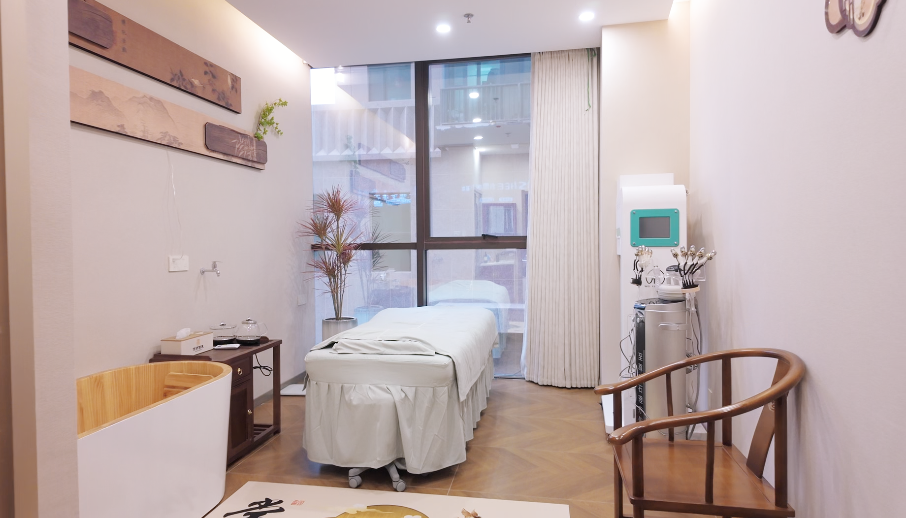 热烈祝贺崔总斩获西宁&成都双城代理权！经道国医品质赢市场，续写新辉煌！